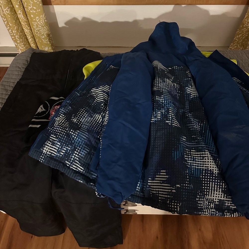 Boy's Blue Patterned Jacket